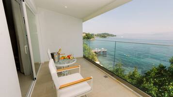 Zimmersafe, Verdunkelungsvorhänge, schallisolierte Zimmer