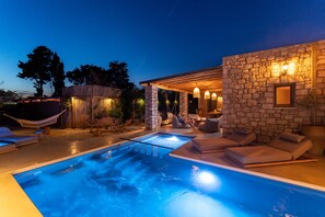 Piscine extérieure