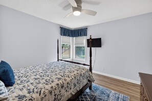 2 chambres, fer et planche à repasser, Wi-Fi gratuit, draps fournis