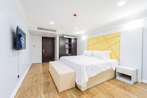 1 bedroom, desk, iron/ironing board, free WiFi