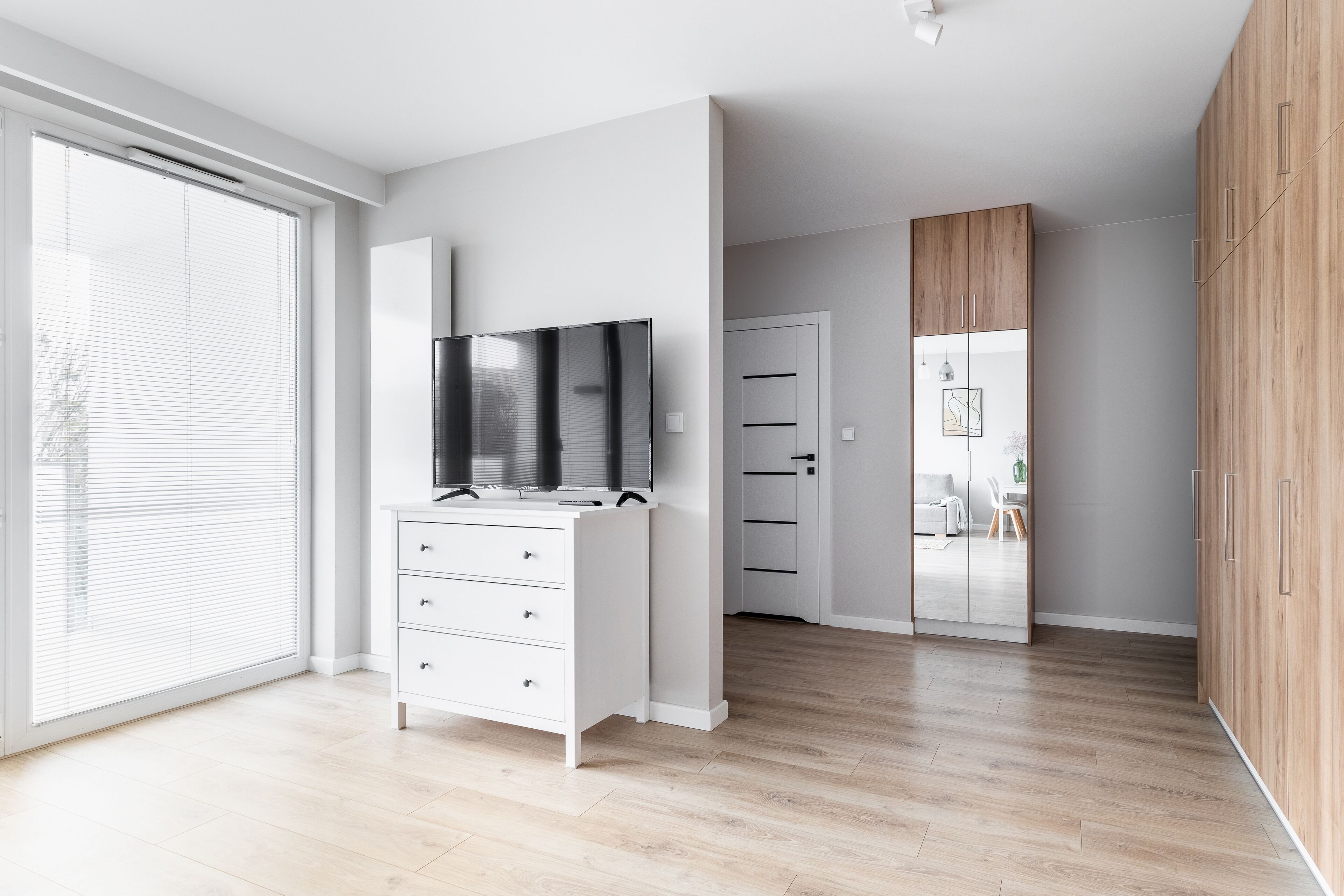 Luxury Apartment | Desk, iron/ironing board, free WiFi, bed sheets