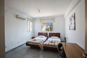 2 bedrooms, laptop workspace, free WiFi