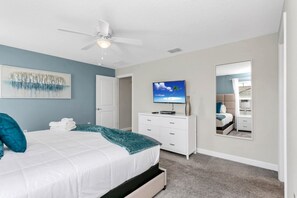 4 bedrooms, laptop workspace, WiFi, bed sheets - 5 Star Townhome Located on Storey Lake Resort, Orlando Townhome 5064 (Kissimmee)
