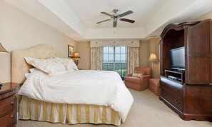 2 bedrooms, laptop workspace, bed sheets