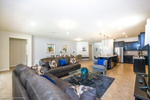 TV, foosball - 5 Star Villa Close to Disney Orlando Mansion 2631 (Kissimmee)