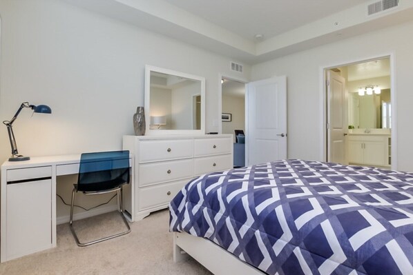 2 bedrooms, laptop workspace, free WiFi, bed sheets