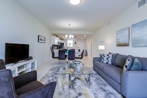 Living room - 5 Star Apartment Close to Disney, Orlando Apartment 2714 (Kissimmee)