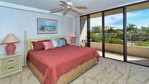 2 bedrooms, laptop workspace, bed sheets