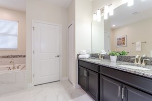 Room - 5 Star Villa Close to Disney, Orlando Villa 1820 (Davenport)