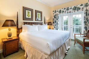 3 개의 침실, 노트북 작업 공간, 침대 시트