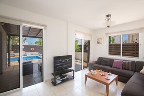 TV - 5 Star Villa for Rent in Cyprus, Protaras Villa 1316 (Paralimni)