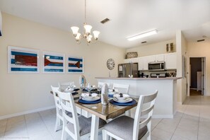 Villa (4 Bedrooms) | Property amenity