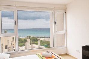 1 bedroom, laptop workspace, WiFi - 5 Star Apartment for Rent in Cyprus, Protaras Apartment 1213 (Paralimni)