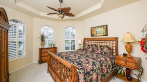 2 bedrooms, laptop workspace, bed sheets - 5 Star Condo on Charlotte Harbor, Charlotte County Condo 1007 (Rotonda West)