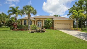 Exterior - 5 Star Condo on Charlotte Harbor, Charlotte County Condo 1007 (Rotonda West)