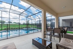 Outdoor pool, a heated pool