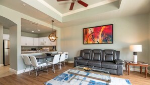 Living area - 5 Star Condo on Orlandos Most Exclusive Reunion Resort, Orlando Condo5474 (Kissimmee)
