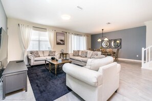 Villa (Multiple Bedrooms) | Property amenity