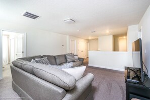 Villa (Multiple Bedrooms) | Property amenity