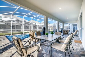 Villa (Multiple Bedrooms) | Property amenity