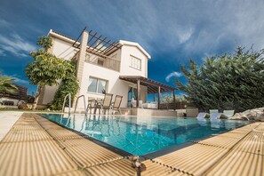 Pool - 5 Star Villa for Rent in Cyprus, Sotira Villa 1304 (Sotira)