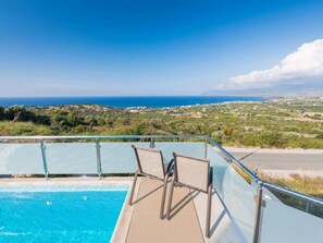 Pool - 5 Star Villa for Rent in Cyprus, Paphos Villa 1321 (Neo Chorio)
