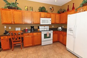 Villa (5 Bedrooms) | Property amenity