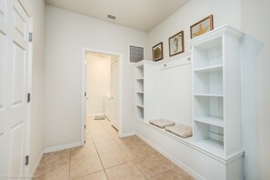 Villa (Multiple Bedrooms) | Property amenity