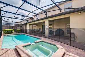 Villa (Multiple Bedrooms) | Property amenity