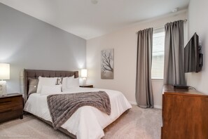 9 bedrooms, laptop workspace, iron/ironing board, bed sheets