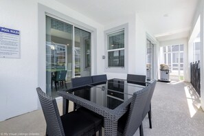 Outdoor dining - 5 Star Villa Close to Disney, Orlando Villa 3115 (Davenport)