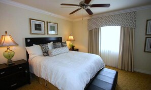 3 habitaciones y espacio para trabajar con laptop