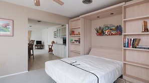 2 bedrooms, laptop workspace, bed sheets