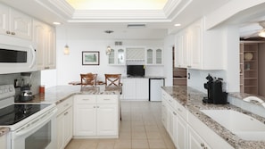 Ketuhar gelombang mikro, ketuhar, dapur, mesin basuh pinggan mangkuk