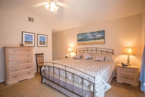 4 bedrooms, laptop workspace, bed sheets