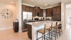 Microwave, oven, stovetop, dishwasher - 5 Star Villa on Encore Resort With Large Private Pool, Orlando Villa 5432 (Kissimmee)