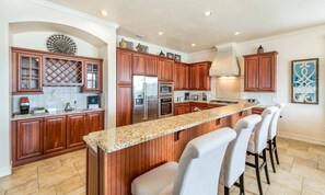 Microwave, oven, stovetop, dishwasher - 5 Star Villa on Reunion Resort and Spa With Large Private Pool, Orlando Villa 4568 (Kissimmee)