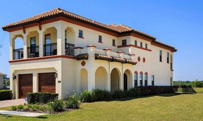 Exterior - 5 Star Villa on Reunion Resort and Spa With Large Private Pool, Orlando Villa 4568 (Kissimmee)