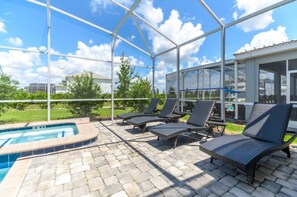 Villa (6 Bedrooms) | Property amenity