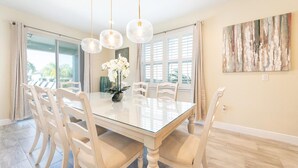Private kitchen - 5 Star Villa on Orlandos Most Exclusive Encore Resort at Reunion, Orlando Villa 4405 (Kissimmee)