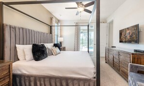 8 habitaciones, espacio para trabajar con laptop y ropa de cama 