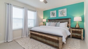 5 bedrooms, laptop workspace, iron/ironing board, free WiFi