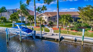 Pool - 5 Star Villa on the Charlotte Harbor, Charlotte County Villa 1002 (Punta Gorda)