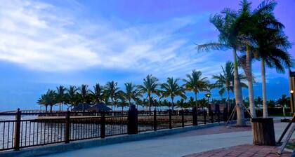 5 Star Villa on the Charlotte Harbor, Charlotte County Villa 1002