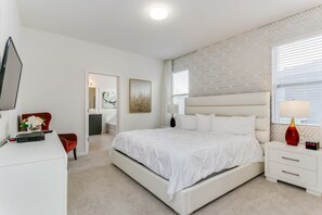 Miscellaneous - Modern 6 Bed Villa Close to Parks, 3212 (Davenport)