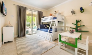 8 chambres, espace de travail pour ordinateur portable