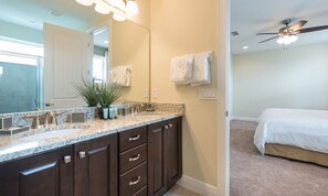 Bathroom - Beautiful 5 Star Villa on Encore Resort at Reunion With Large Private Pool, Orlando Villa 4344 (Kissimmee)