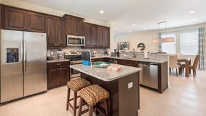 Microwave, oven, stovetop, dishwasher - Beautiful 5 Star Villa on Encore Resort at Reunion With Large Private Pool, Orlando Villa 4344 (Kissimmee)