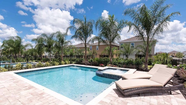 Outdoor pool - Beautiful 5 Star Villa on Encore Resort at Reunion With Large Private Pool, Orlando Villa 4344 (Kissimmee)