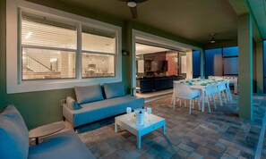 Living room - Beautiful 5 Star Villa With Private Pool on the Prestigious Solara Resort, Orlando Villa 4714 (Kissimmee)